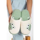 Burak Alday Shoes Kadın Peluş Ev Terliği Yeşil Kurbağa Figürü ile Kaymaz Taban ve Yumuşak Tekstil Malzeme