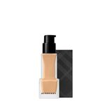 Burberry Matte Glow Liquid 40 Light Neutral Bej 30 ml Fondöten