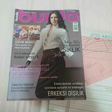 Burda Dergi Eylül 2006/09EVRENSEL Moda Dergisi, Çocuk Modası, Hafta Sonu Rahat Giysiler ve Sonbaharın Gözde Modelleri Hakkında Içerikler Sunar.