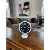 Büro Ev Ofis Hediyesi için 20x25CM Beyaz Carbon Roman Metal Masa Saati