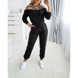 Butik Kadın Uzun Kollu Omuzlardan Açık Leopar Desenli Kapşonlu Viskon Iki Iplik Bluz Ve Pantolon Ikili Tak