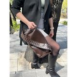 Butik Olea Rebel Zımbalı Kadın Omuz Çantası - Kahverengi