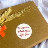 Butik Sosyetik Anneler Günü Kırmızı Yazılı Yuvarlak Yapışkanlı Etiket 4 x 4 cm 120 Adet