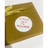 Butik Sosyetik Iyi Günlerde Kullanın Kırmızı Yazılı Ortası Kalpli Yuvarlak Yapışkanlı Etiket 5 x 5 cm 100 Adet