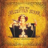 Büyük Pazar Store Müzeyyen Senar Divamız En Son Okuduklarım Plak