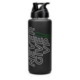 Büyük Su Matarası Tritan Pipetli Su Şişesi Never Give Spor Matarası Suluğu BPAsız 1000 mL Siyah 0112