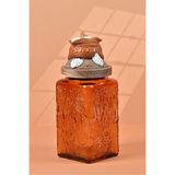 By Uzunoğlu El Yapımı Özel Tasarım Tuz Baharat Kavanozu - 1000 ml - Vakumlu Ahşap Kapaklı (Turuncu Detaylı) - Dark Amber Çiçekli Cam - Mutfak ve Ev Dekorasyonu