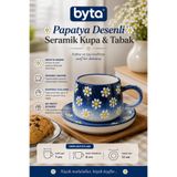 BYTA Mavi Papatya Desenli Seramik Tabaklı Kupa Bardak – Kabartmalı El Yapımı Görünümlü Kahve ve Çay Fincanı Seti