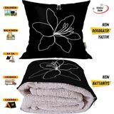 Caisya Home Çiçek Çizgi Desenli Opsiyonel Yastık Içinde Tv Battaniyesi 110 x 170 cm - Renkli