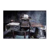 Cakapuzzle Terkedilmiş Daktilo Görseli 120 Parça Ahşap Puzzle