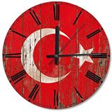 Cakasaat Eskimiş Ahşap Zemininde Bayrak Ahşap Duvar Saati