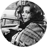 Cakasaat Sophia Loren Telefonda Duvar Saati