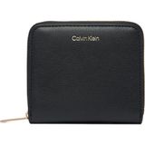 Calvin Klein Kadın Bozuk Para Bölmeli Metalik Logo Kabartmalı Fermuarlı Deri Siyah Cüzdan LV04F1120G-332