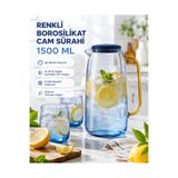 CAMBUM Cambu Renkli Borosilikat Cam Sürahi 1500 ml – Kapaklı, Kulplu Su ve Soğuk İçecek Karafı