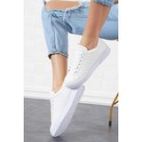 Caprito Y-1035 Beyaz Cilt Bağlı Kalın Taban Sneakers Günlük Spor Ayakkabı - 001-Beyaz