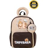 Capybara Orijinal Lisanslı Çocuk Okul / Anaokulu Çantası – Su Geçirmez, Hafif, Ön Cepli, Canlı Renk - 34x24x10 - Kahve Bej