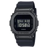 Casio GM-5600UB-1DR Erkek Kol Saati