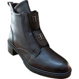 Castle Black 11032-1 Kadın Hakiki Deri Toka ve Lastik Detaylı Fermuarlı Bot Kahve