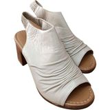 Castle Black 4579 Siyah-Bej Kadın Deri Kısa Topuklu Comfort Sandalet