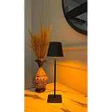 Cata Istanbul Masa Lambası Siyah Renk CT-8437 Metal Malzemeden Düz Tasarım Özellikli Modern Aydınlatma