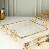 Çelik Züccaciye Royking 25×25 cm Kare Gold Kenarlı Ayaklı Cam Servis & Sunum Tabağı – Şık ve Dekoratif - 25 cm kare gold ayaklı servis sunum tabağı - Şeffaf - Gold