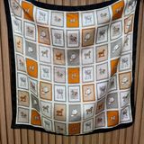 Çerçeve At Çizimli Fular (70X70)