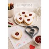 CESTOPİENO 2'li Kalp Hamur Şekillendirici 8x9 cm Kurabiye/Seramik/Polimer Karışık Renk