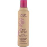 Cherry Almond Softening Leave-In Pürüzsüzleştirici Durulanmayan Saç Kremi 200 ml - Çok Renkli