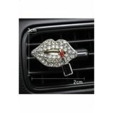 Çiçek Antalya Taşlı Dudak Figürlü Araç İçi Klima Süsü – Mini Kristal Gümüş Tasarım (3×2 cm)
