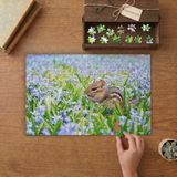 Çiçeklerin Arasındaki Sevimli Sincap Tasarımı 240 Parça Ahşap Puzzle Ahşap Kutuda MP04894