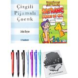 Çizgili Pijamalı Çocuk ve Satranç Öğren De Gel