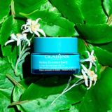 Clarins Normal ve Kuru Ciltler Için Nemlendirici Krem SPF15