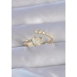 Clariss EBJ240714W25348 Pirinç Gold Renk Zirkon Taşlı Sedefli Kalp Model Ayarlanabilir Yüzük