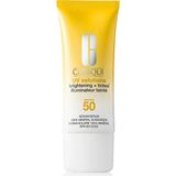 Clinique Uv Solutions Aydınlatıcı Etkili Güneş Kremi SPF50 40ML - Light | Uva/uvb , Niasinamid, Antioksidanlar