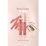 CLIO Kremsi, Kalem Şeklinde Renkli Dudak Balmı & Kalemtıraş CLIO Butter Balm Crayon 004 Modern Art Beige