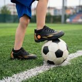 Çocuk Halı Saha Futbol Ayakkabısı – Hafif, Kaymaz Tabanlı, Bağcıklı Kramponsuz Spor Ayakkabı - Siyah