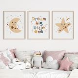 Çocuk Kalbi Atölyesi Dream Big Little One 3'lü Tablo Seti, Sevimli Ay ve Yıldız Bebek ve Çocuk Odası Tablosu - 30 x 40 - Ahşap