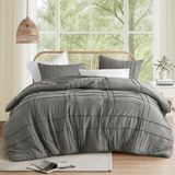 Comfort Spaces Gri King Size Yorgan Seti - 3 Parça Pintuck Pileli Yatak Takımları King, Tüm Sezon Hafif, Ekstra Yumuşaklık Önceden Yıkanmış Mikrofiber King Yatak Seti, Şems, King/Cal King