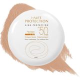Compact Mineral Filtreli Açık Renkli Spf 50+ Cilt Tonu Eşitleyici Açık Renk Güneş Kremi 10 gr