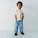 Connemara Erkek Çocuk Baskılı Tişört ve Baggy Kot Pantolon Alt Üst Takım – Rahat Kalıp Günlük Kombin - 4 - 5 Yaş - Baby Sketching
