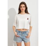 Cool & Sexy Kadın Beyaz Ayıcık Nakışlı Crop T-Shirt ATS8700