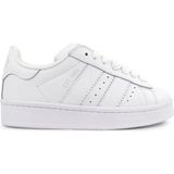 Cool Spor Ayakkabı Beyaz Microfiber Malzemeden Düz Tabanlı Sneaker