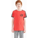 Coral Omuz Baskı Detaylı Standart Kalıp O Yaka Erkek Çocuk T-Shirt - 11121