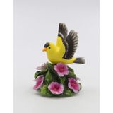 Cosmos Gifts 5260 İnce Porselen Kızıl Kuşu, Yabani Gül Çiçekleri Heykelcik, 3-3/4" Y