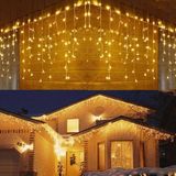 Coverzone 12 Metre Saçaklı Sarkıt Perde LED Işık - 120 Ledli Eklenebilir Tasarım - Fişli Yılbaşı ve Noel Süsleme Aydınlatması - Ev, Oda, Balkon ve Çam Ağacı Dekoratif Işık Zinciri - Gün Işığı