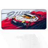 Coverzone 70x30 cm Büyük Boy Yarış Araba Tasarımlı Mouse Pad – Ultra Kaymaz Kauçuk Taban, Su Geçirmez Kumaş Yüzey, Dikişli Kenar, Oyun ve Ofis Kullanımı için Geniş Masa Matı