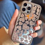 Coverzone iPhone 14 Plus Kılıf ile uyumlu Işıltılı Kalpli Kılıfı AynalıArka Kapak Simli Kalpli Desen Yumuşak Kenar Koruma Heart Şık ve Parlak Tasarım Brown
