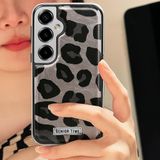 Coverzone Samsung Galaxy S24 Fe ile Uyumlu Leopar Desenli Şeffaf Kılıf Parlak ve Şık Tasarım Darbe Emici Koruma 2mm Kamera Korumalı Arka Kapak No 1