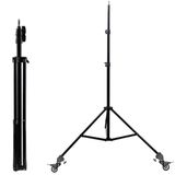 Coverzone Tekerlekli Tripod Kamera Işık Ayağı Demir 940GR Fotoğraf Makinesi Paraflaş Kamera 70-210 cm Yayıncı Vlog Youtuber Işık Tripod Ayağı (Normal Standart 470 GR Alüminyum Ayak + 3 Tekerlek)