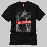 Crazy The Walking Dead Trust Nobody Erkek Tişört - M - Siyah